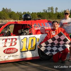 Patrick Davis Claims First Ever Feature, Pederson Takes Nailbiter