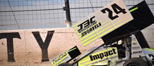 Williamson Makes Dash During Debut Trip to Wo