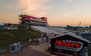 Huset’s Speedway Showcases 22