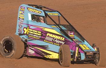 Felker charges to victory at Sweet Springs