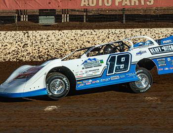 Kicking off 2024 at the Wild West Shootout at Vado (N.M.) Speedway Park in January. (Tyler Rinken image)