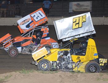 Jimmy Staton #21A and Anthony Salmons #20