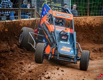Xtreme Outlaw Midget action at Millbridge Speedway on May 24-25, 2022. (Jacy Norgaard image)