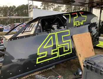 Chase Holland in the pits at Mississippi Thunder Speedway (Fountain City, WI) on September 29, 2023. (RacinDirt.com photo)