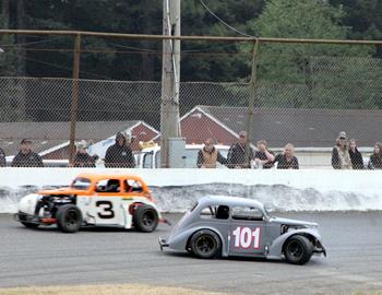 #101 Dylan Hagman spins while #3 Andy Thornton gets by