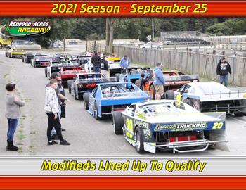 Modifieds Lined Up To Qualify