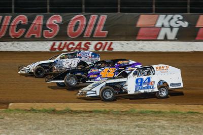 Lucas Oil Speedway Weekly Racing Series opens Saturday with USRA