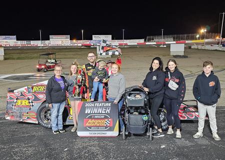 Nick O'Neil goes back-to-back at Tucson Speedway