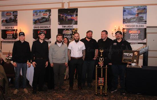 2022 Champions honored at banquet.