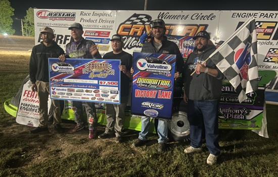 Tyler Erb Claims Victory with Valvo