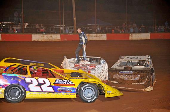 Henderson weathers rough weekend at Dixie Speedway with Crate Racin' USA