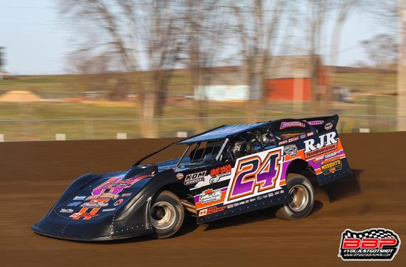 Ryan Unzicker salvages 12th in Nippy 50 finale at Maquoketa