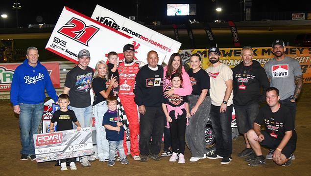 Brian Brown Reigns with POWRi 410 Outlaw Sprints a...