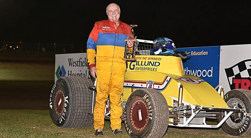 Rob Caho Wins Vintage Sprint Car at Cedar Lake Speedway on Septem