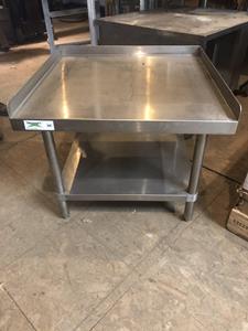Regency 30x30 table