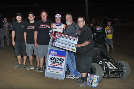 Bell Reigns Undefeated in POWRi National Midgets
