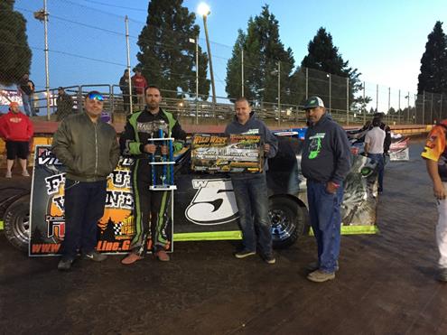 Jesse Williamson Tops Field In Caution Free Sunset Wild West Modified Shootout Feature