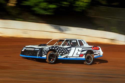 Dustin Wilkinson 