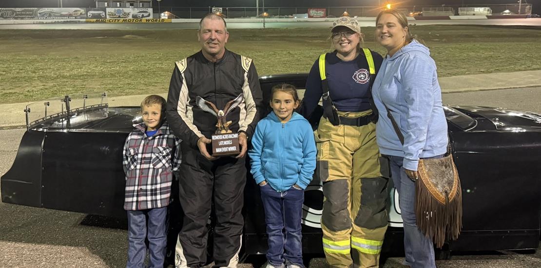 Barnwell Bests Hall In Late Model Thriller