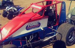 Great day for Sprint Car racing in Perris,CA