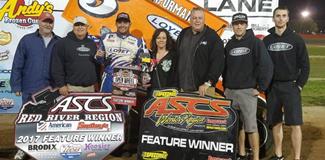 Brad Loyet – Last Lap Win in Wheatland!