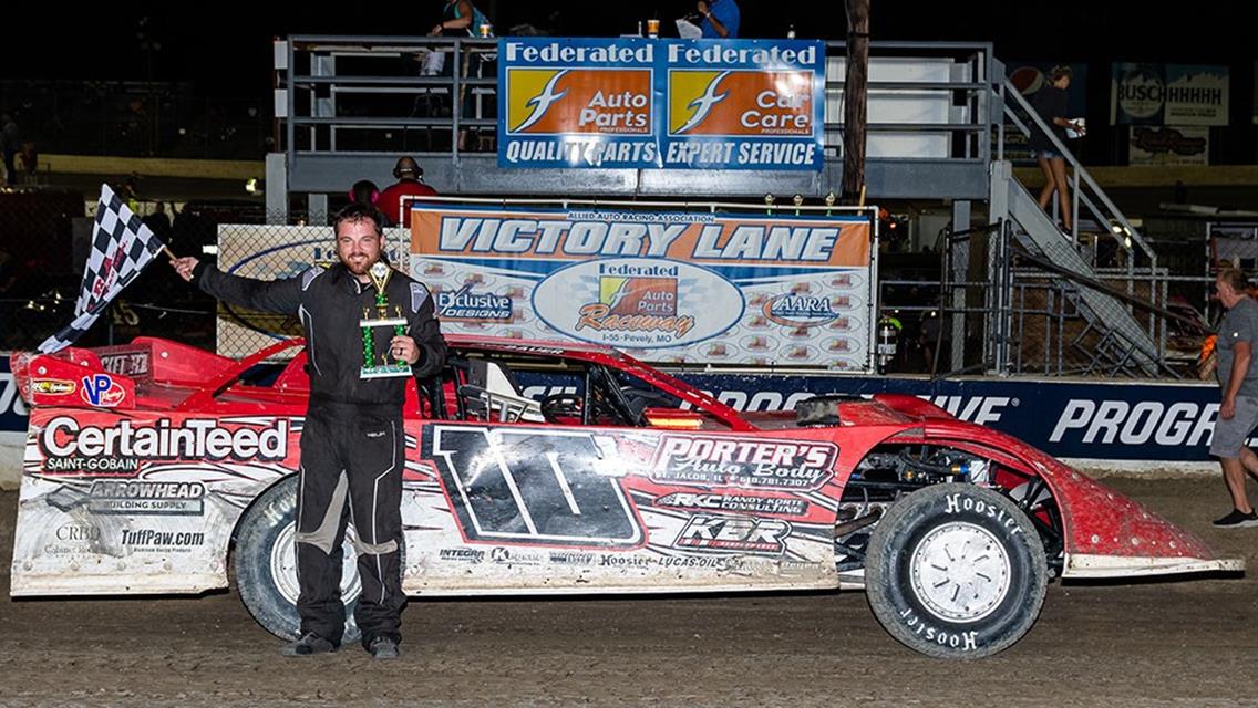 Kenny Wallace, Timmy Hill &amp; Chuck Johnson win makeup features at Federated Auto Parts Raceway at I-55