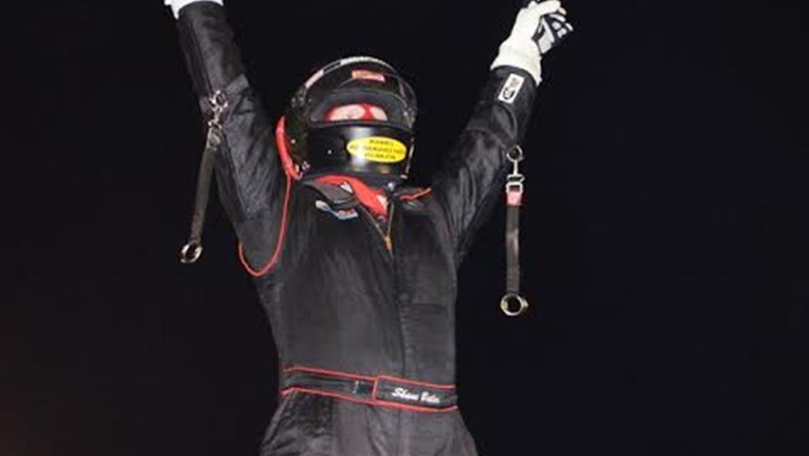 Butler charges to sprint car win at Desoto