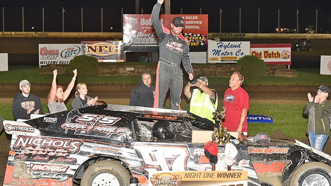 Dillard wins first Featherlite Fall Jamboree feature while Hughes nets third USMTS crown
