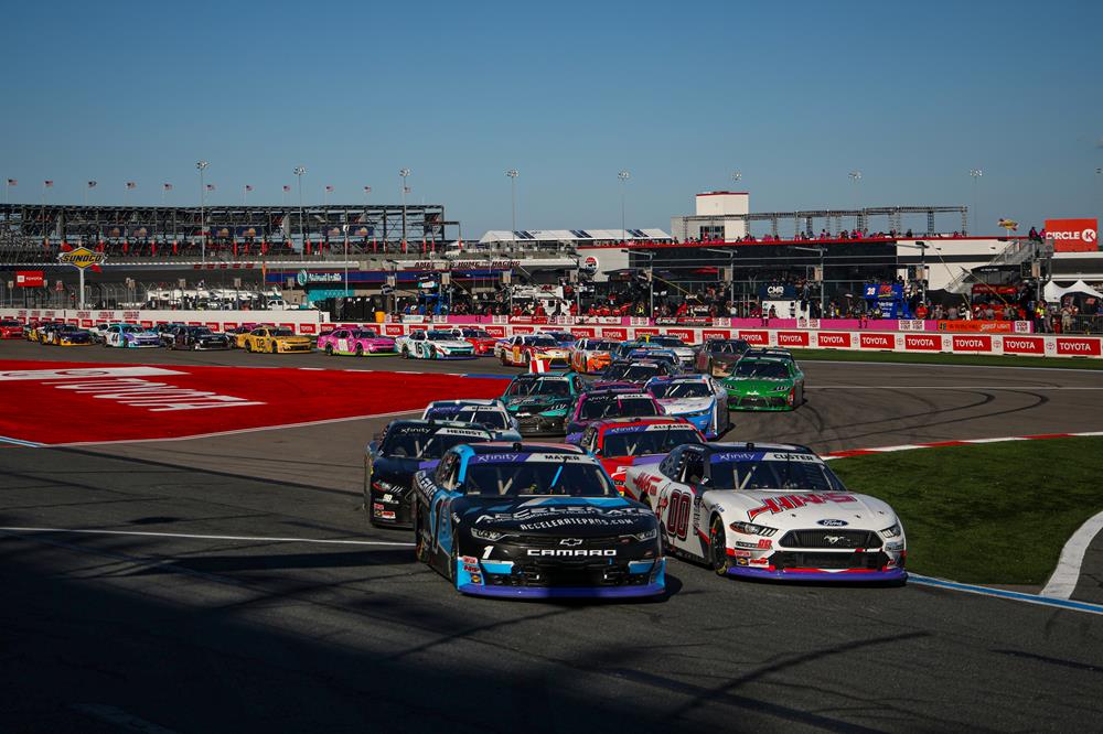 Denny Hamlin prevails at Bristol despite fans' boos, seeks first