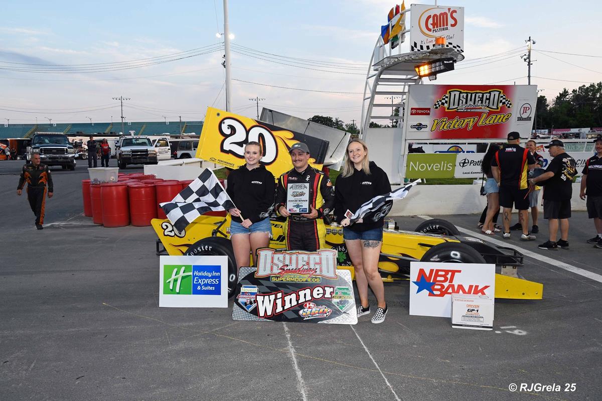 Kyle Perry Pockets $2,000 with Fourth Career 350 Supermodified Victory
