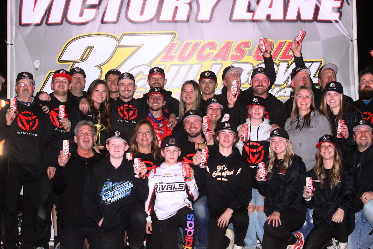 Logan Seavey Is A Lucas Oil Chili Bowl Nationals Champion!