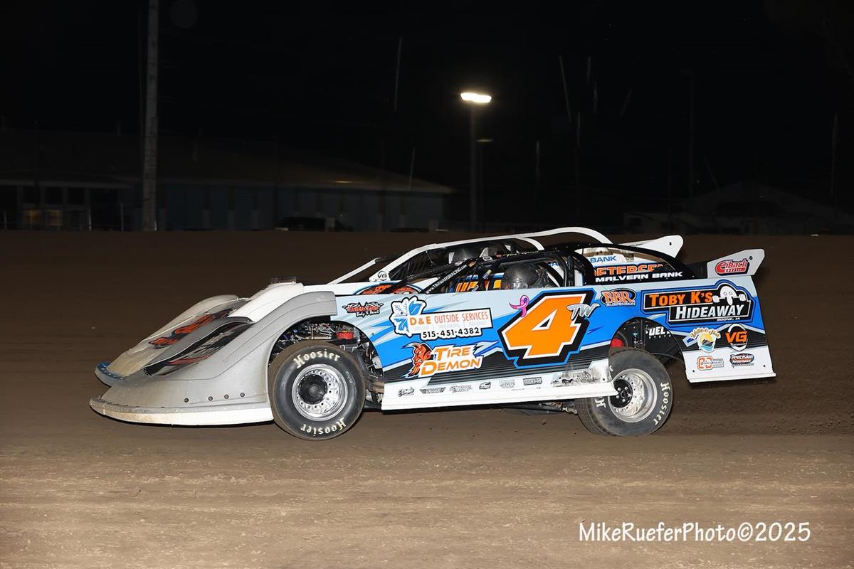 Maquoketa Speedway (Maquoketa, IA) – Malvern Bank East Series – May 24th, 2025. (Mike Ruefer Photo)