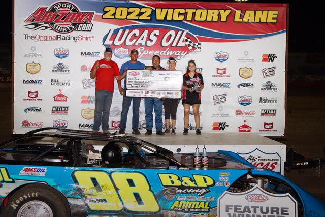 Wells captures Late Model feature win to headline Lucas Oil Speedway &quot;Thursday Night Thunder&quot;