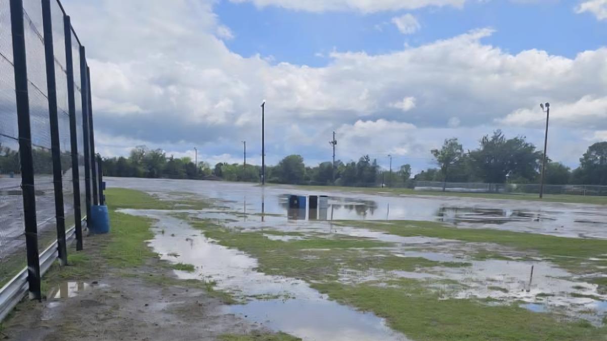 Persistent Showers, Flooding Cancels Xtreme Outlaw Midget Series Debut at Creek County