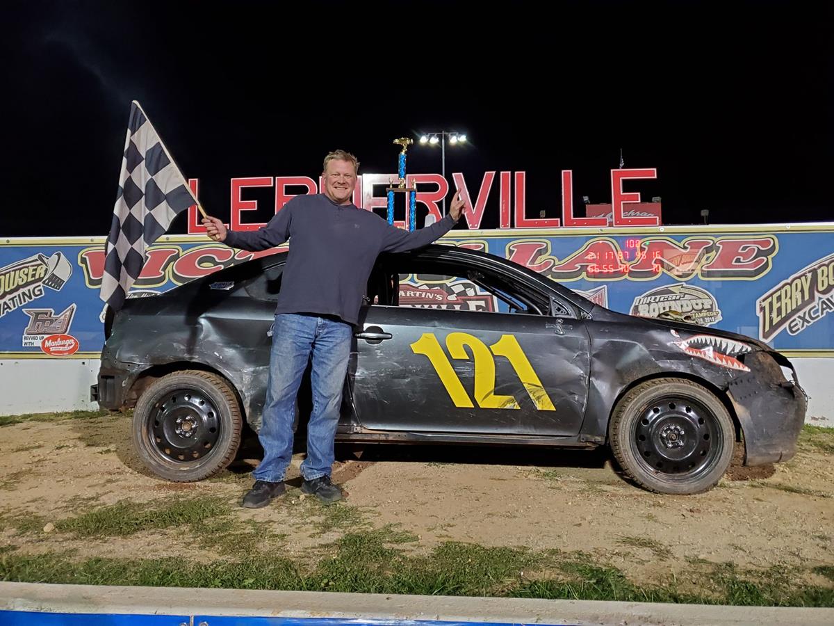Action Track Recap- Vance Takes Enduro Honors; Iarrapino Victorious in Powder Puffs; Myers and Bauman Take Wins on Back to School Bus Race Night