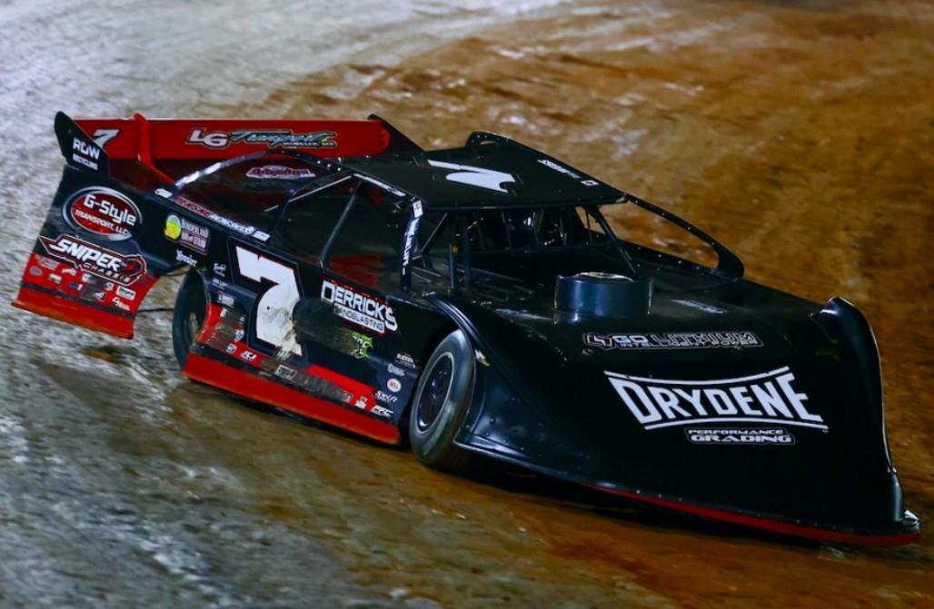Ricky Weiss rolled to the $7,500 win in the Tuckasee Bowl Classic at Clarksville (Tenn.) Speedway on Saturday, March 1 with his Vic Hill Race Engine.