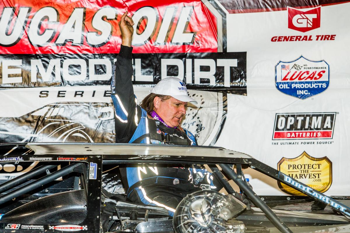 Bloomquist and Davenport Star at Mansfield