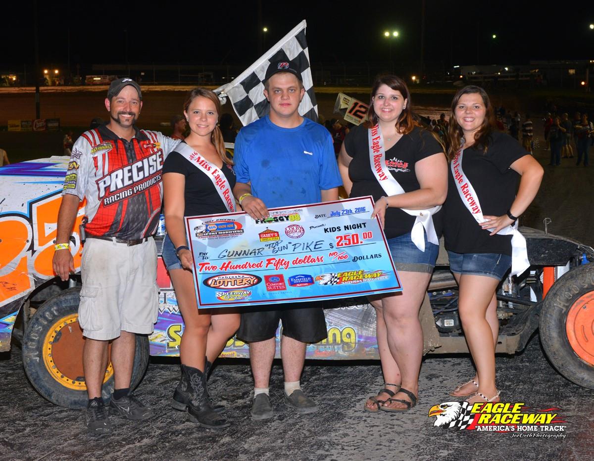 Hadan, Pike, Richards, Dover & Armstrong victorious at Kid's Night!
