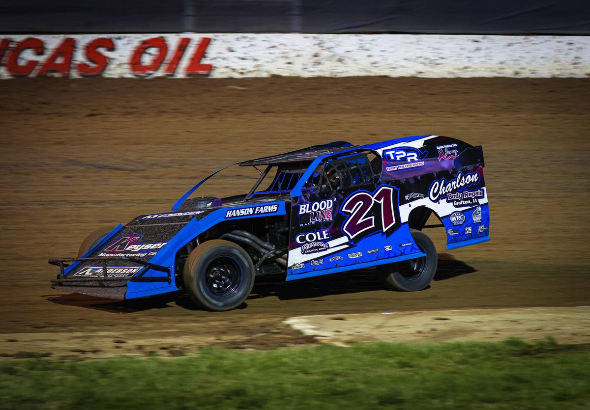 Lucas Oil Speedway Spotlight: Minnesota transplant Gudmonson making a USRA Modified impact