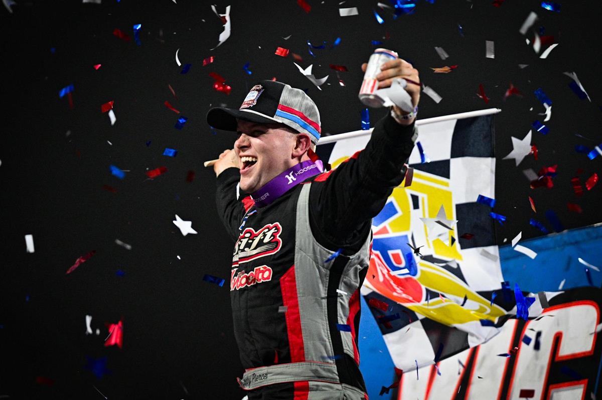 Bobby Pierce won the $20,000 winner's check on August 23 at Oklahoma's Arrowhead Speedway. (Emily Schwanke image)
