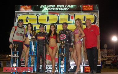 Larson Dominates Second Straight Gold Cup Race of Champions