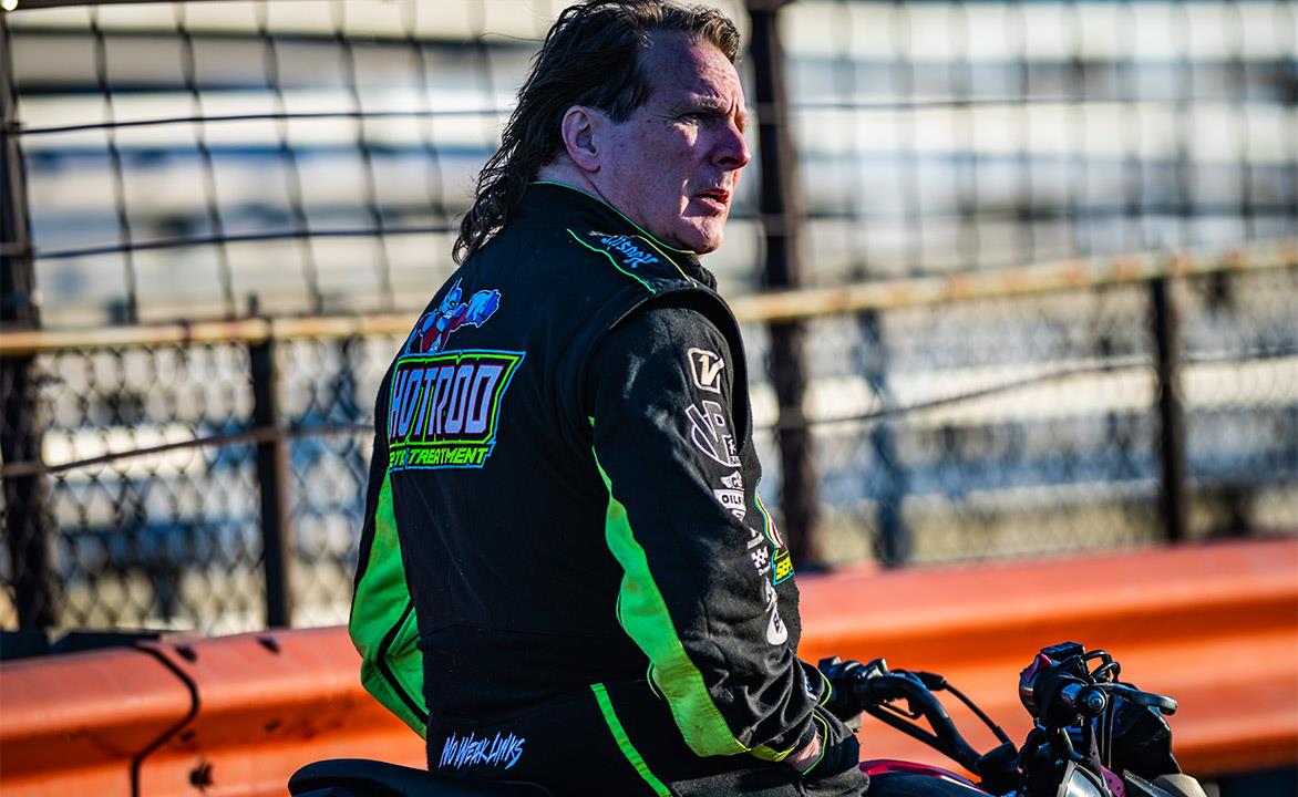 Bloomquist hopes for high-banked glory
