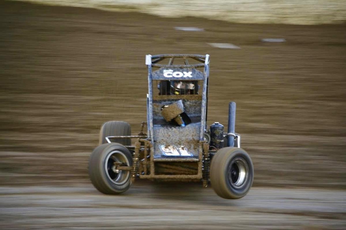 Cox battles POWRi's best at Port City, concludes weekend with three straight top-tens