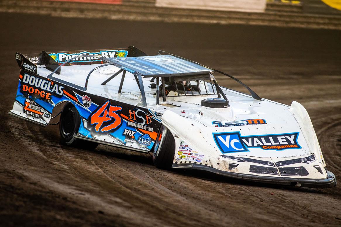 Hammer Competes in Lucas Oil Knoxville Late Model Nationals