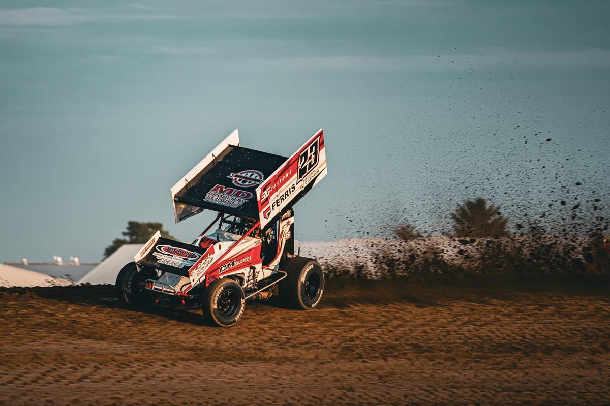 Dobie Dominates Waynesfield Sunday for Great Lakes Super Sprints Win