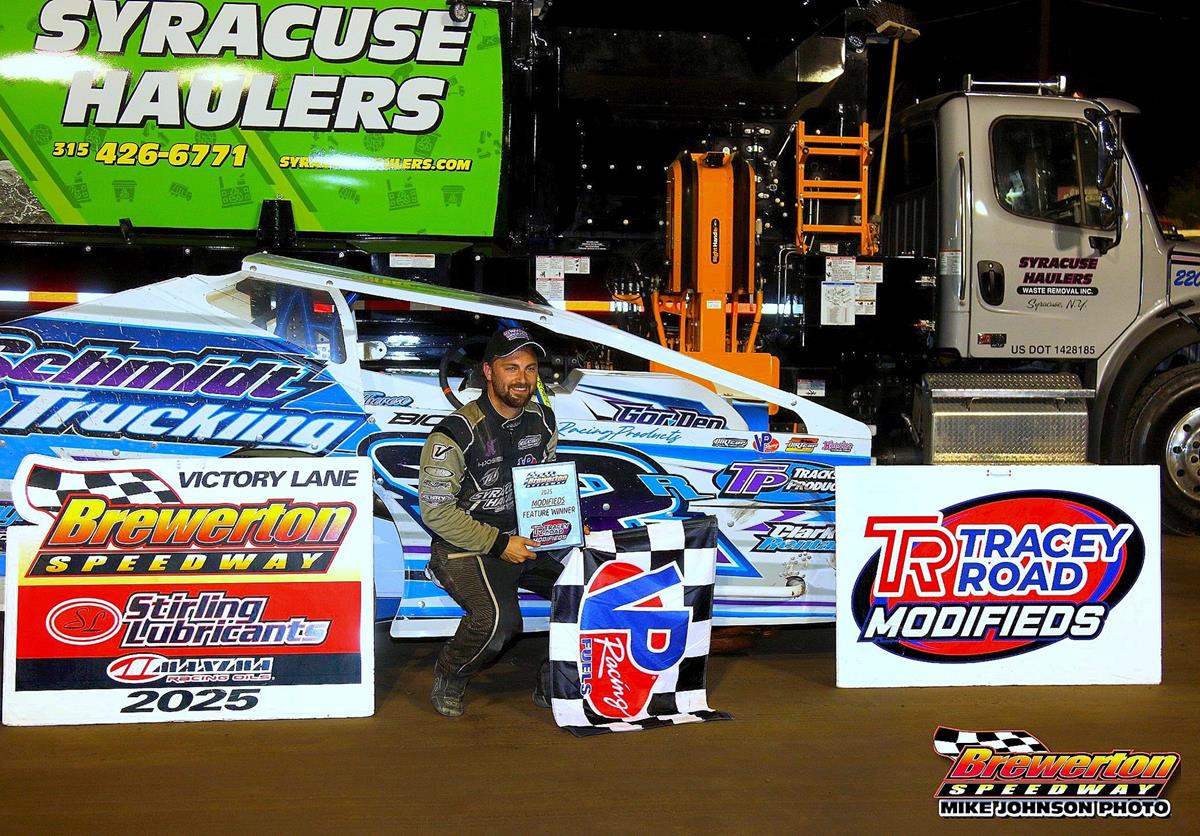 Ron Davis III Becomes Eighth Different Brewerton Speedway Modified Winner in 2025