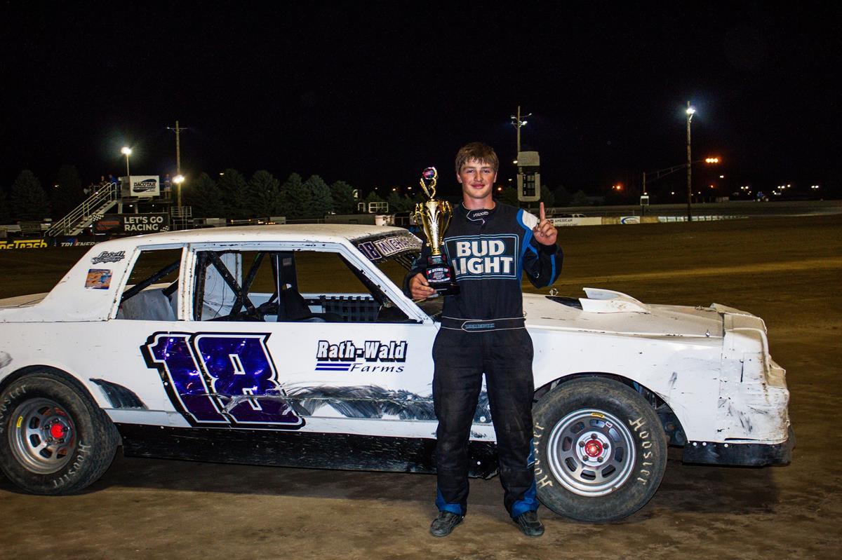 MICHAELSOHN GOES BACK TO BACK IN MANDAN