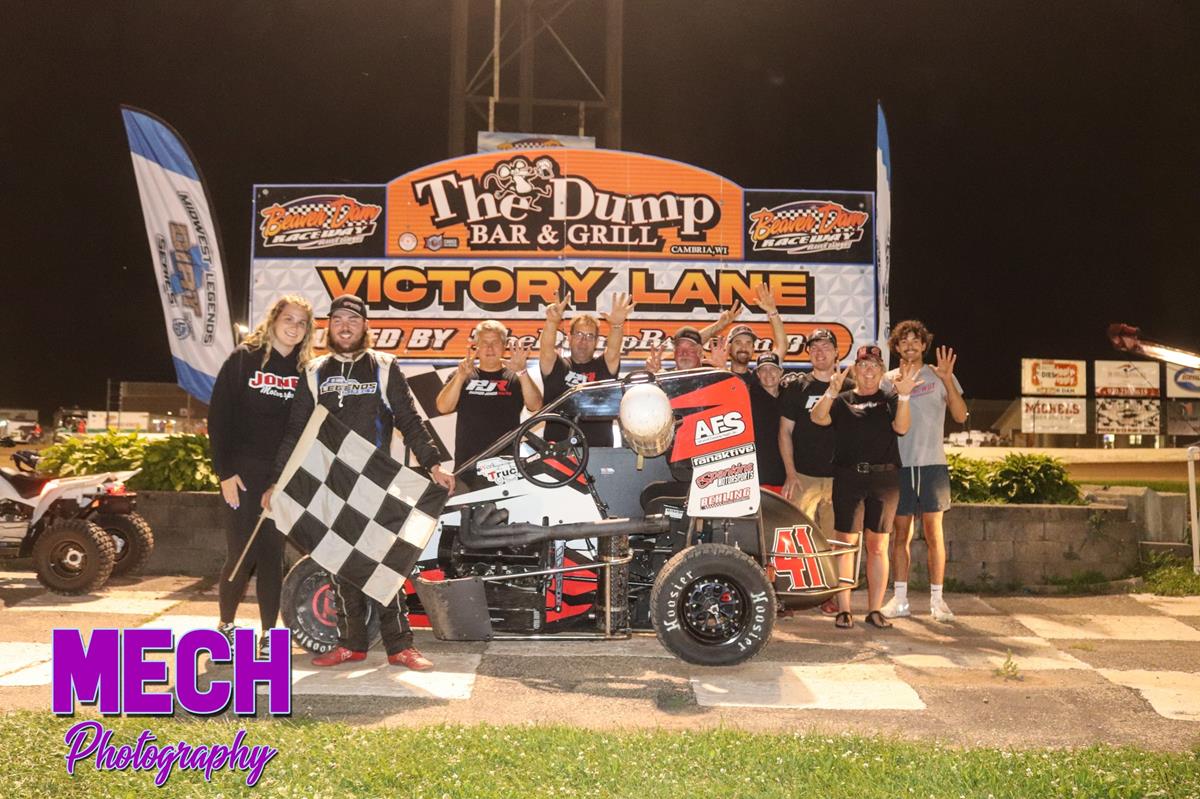 Parker Jones Sweeps His Way to a New Standard in Badger Midgets at Beaver Dam Raceway