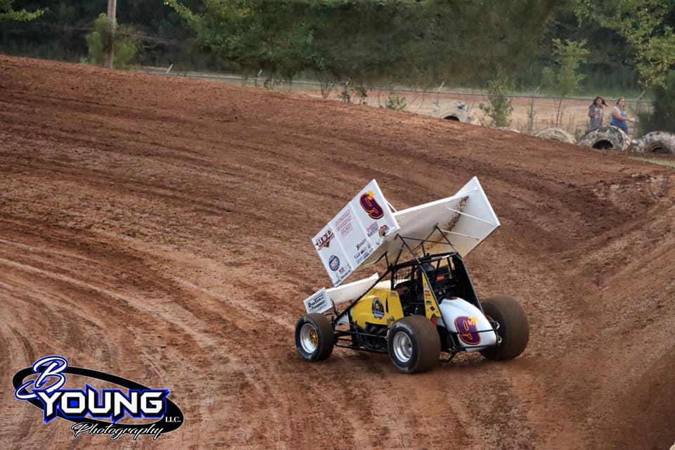 Hagar Salvages Top-10 Finish During Fall Nationals