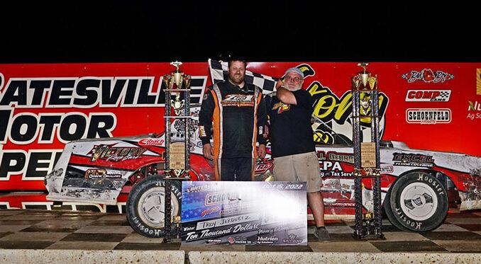 Mid-America Championship checkered flies for Jerovetz